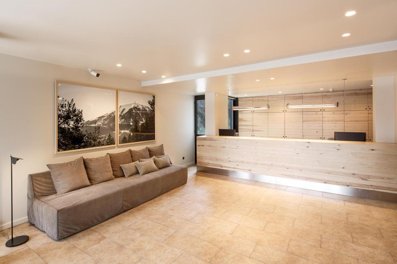 Abrigall Hostel La Masella Ngoại thất bức ảnh