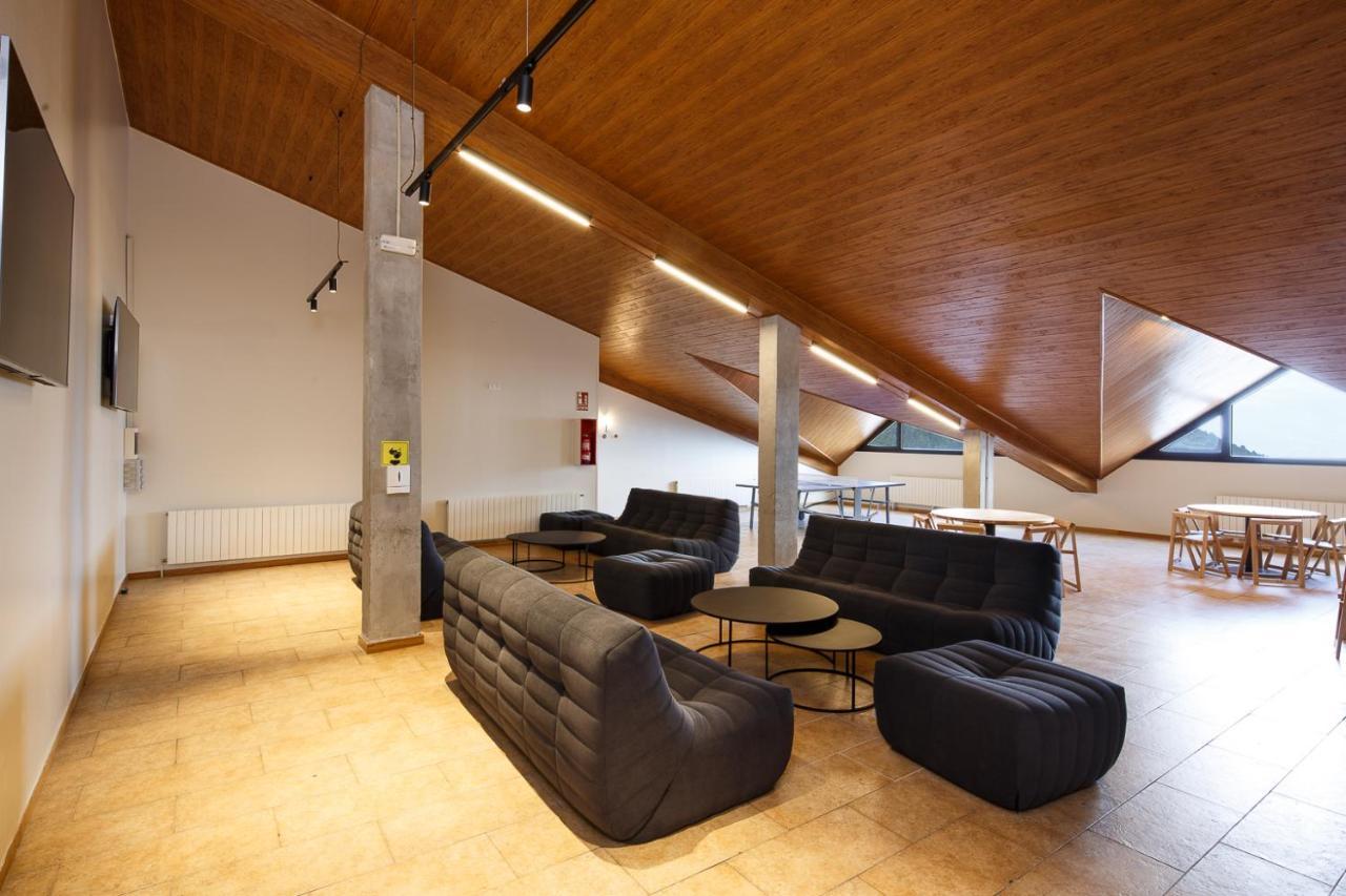 Abrigall Hostel La Masella Ngoại thất bức ảnh