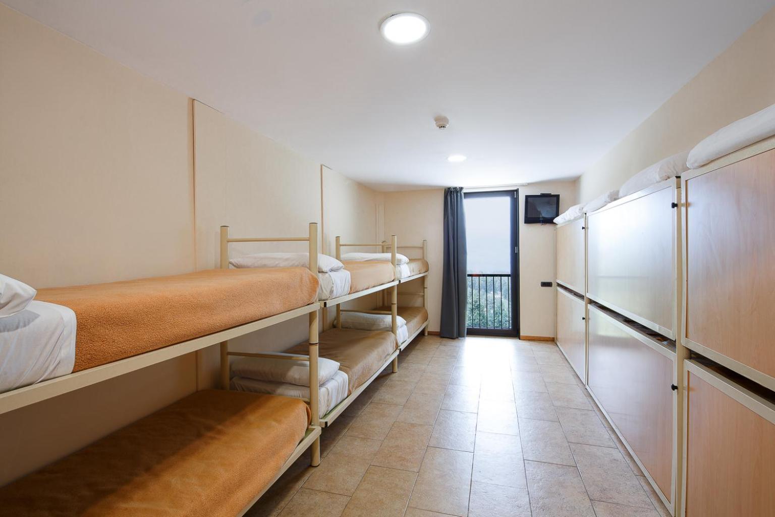 Abrigall Hostel La Masella Phòng bức ảnh